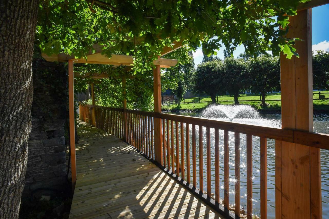 Domaine De La Palombe Pensionat Villiers-Fossard Exteriör bild